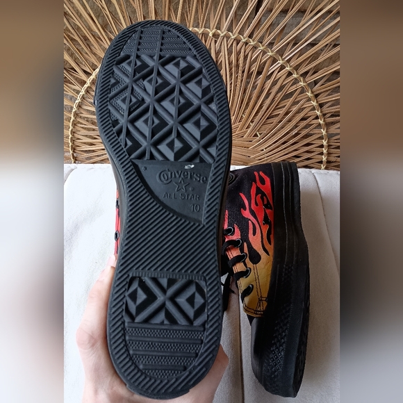 Converse Black High-Top Sneakers with Red and Yellow Flames_12 - Picture 6 of 13